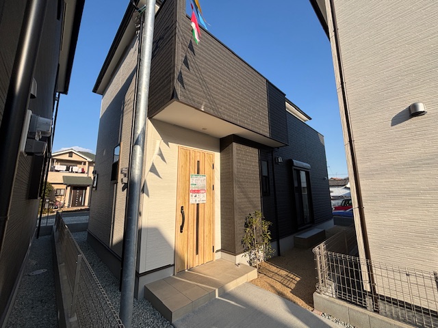 【愛知県の一戸建て】加古郡第4播磨町南大中4棟