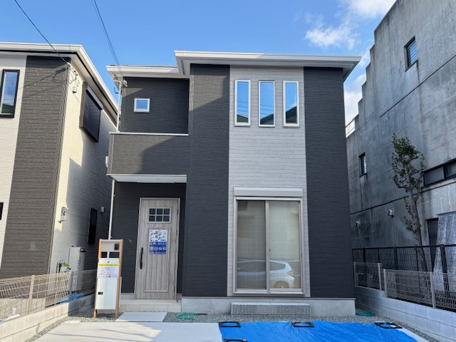 【愛知県の一戸建て】富田林市第2津々山台2棟