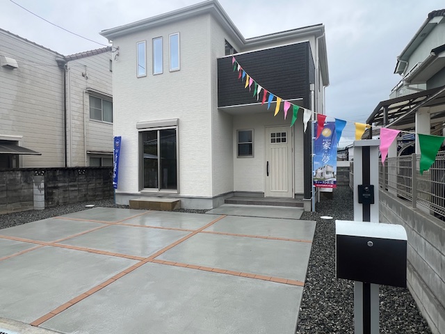 【愛知県の一戸建て】生駒郡第１１三郷町三室